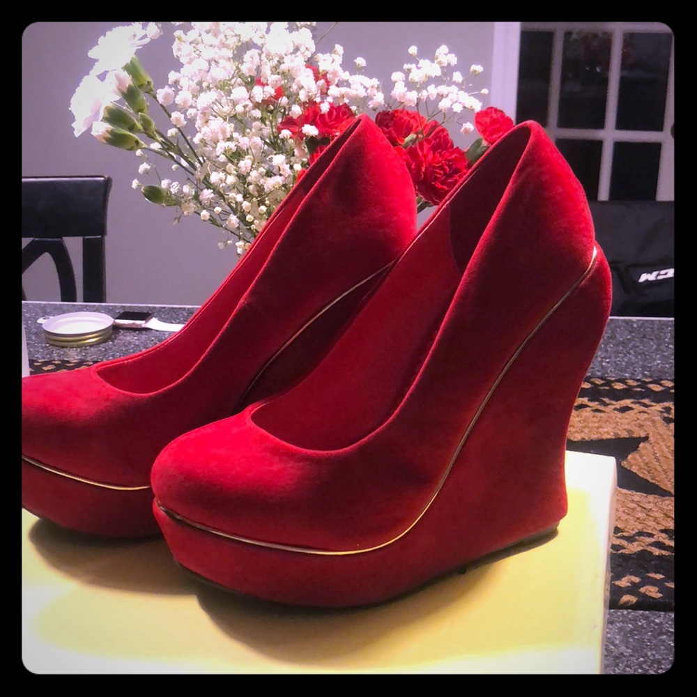 New never worn red suade wedges
